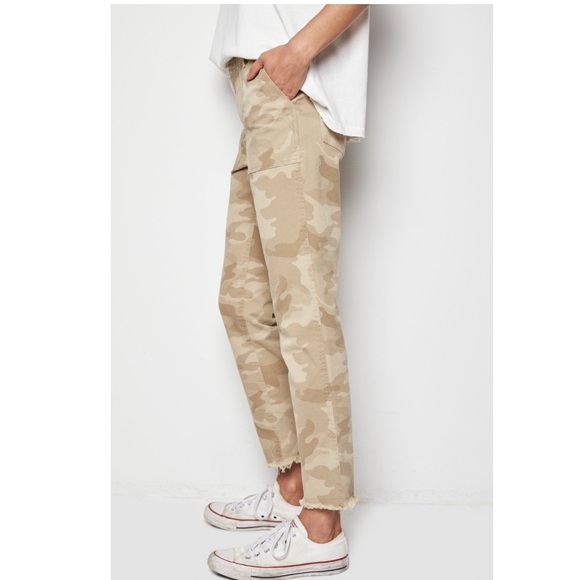 Nili Lotan Jenna Pants in Khaki Camo. - Picture 4 of 8